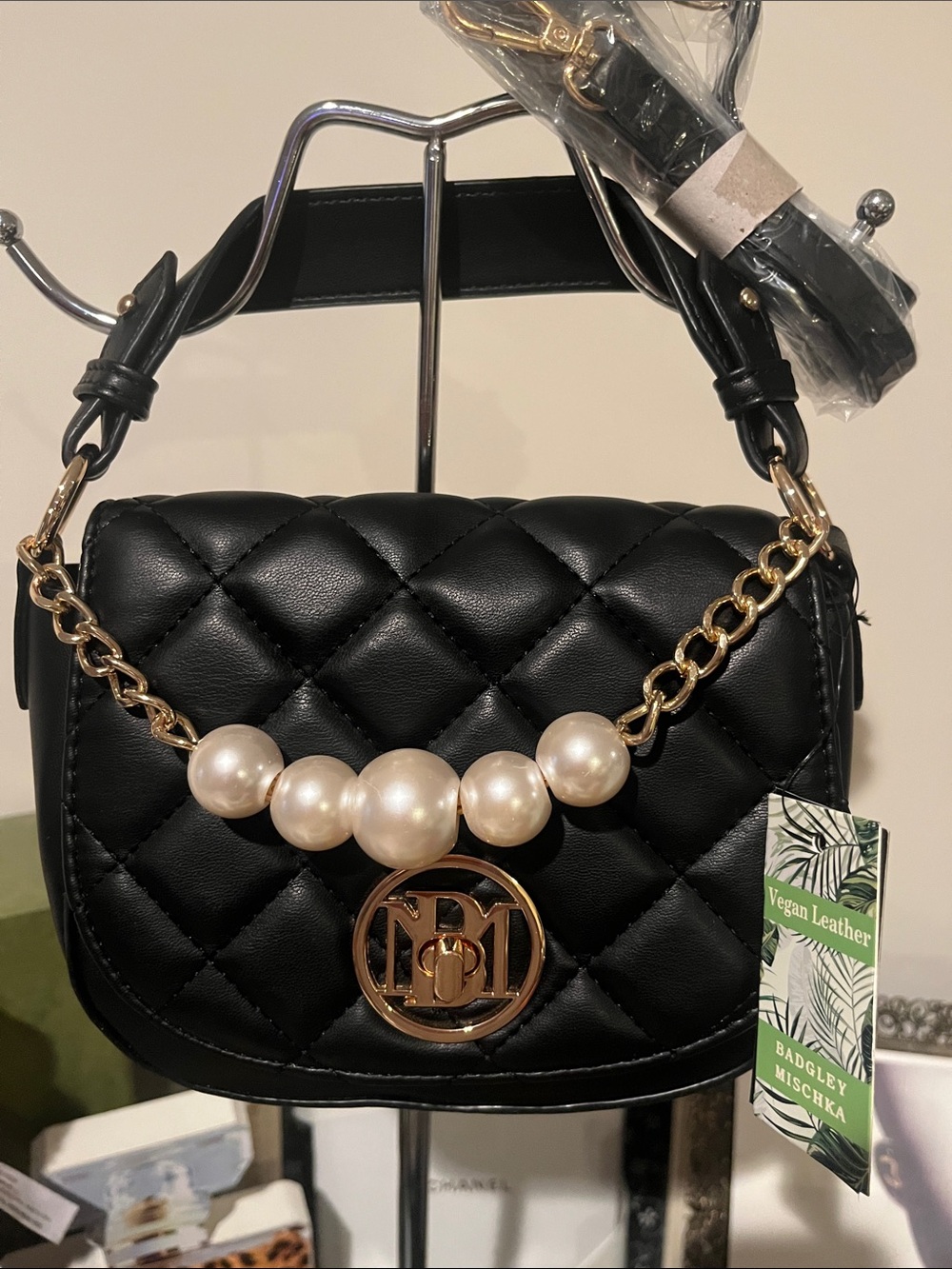 Badgley Mischka Black Quilted Vegan Leather Pearl-Accent Shoulder Bag NWT R129$